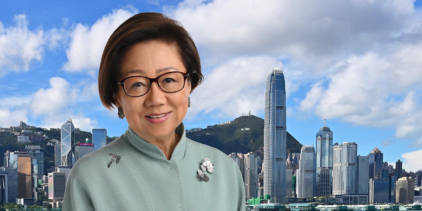 Laura Cha ’72
