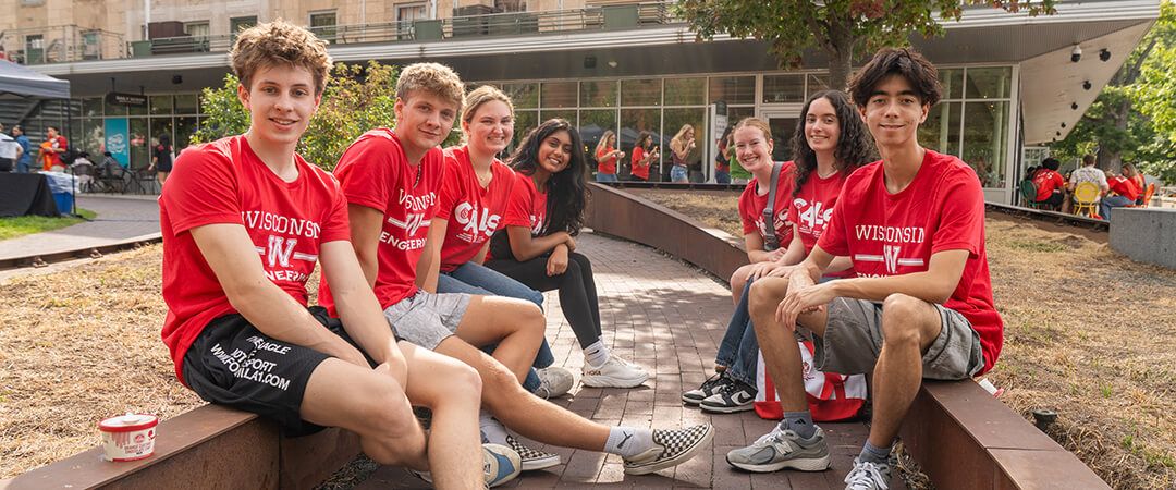 Students at Alumni Park